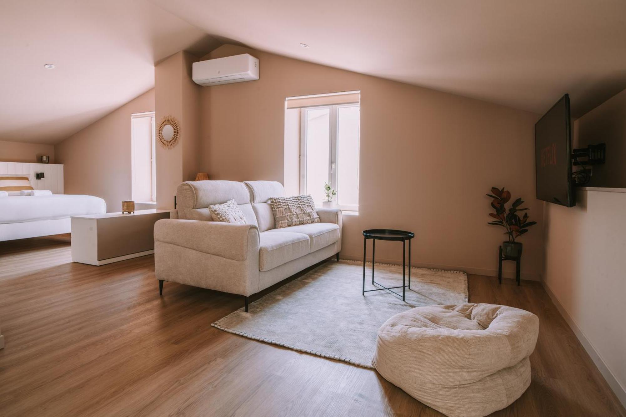 شقة Quietude-Loft Neuf-Clim & Parking روكفور-لا-بيدول المظهر الخارجي الصورة