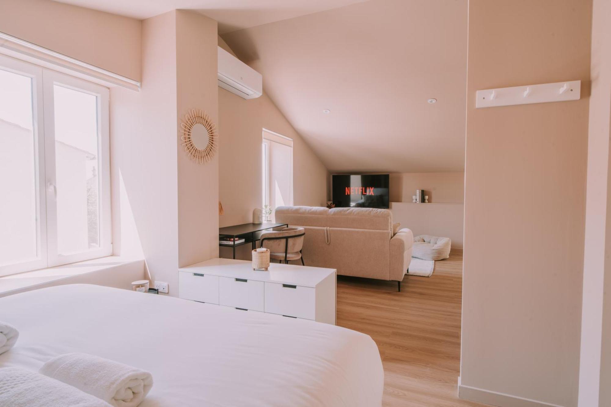 شقة Quietude-Loft Neuf-Clim & Parking روكفور-لا-بيدول المظهر الخارجي الصورة